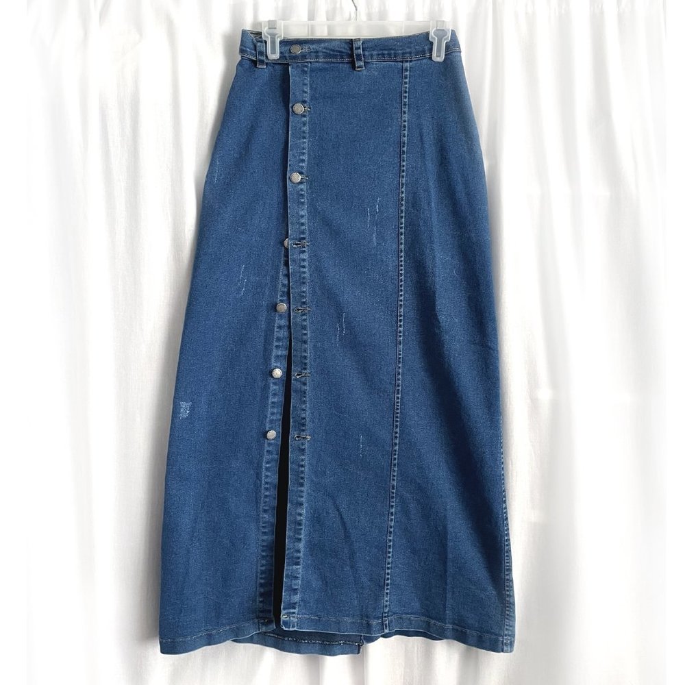 Blue denim skirt, size 6 / 36.  High slit with buttons